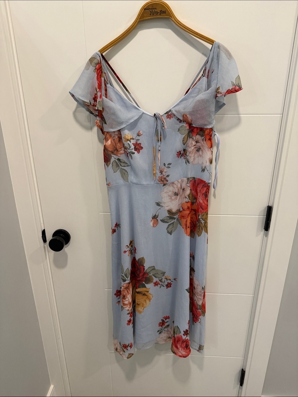 Cynthia Steffe Light Blue Floral Off-Shoulder Midi Dress size 8